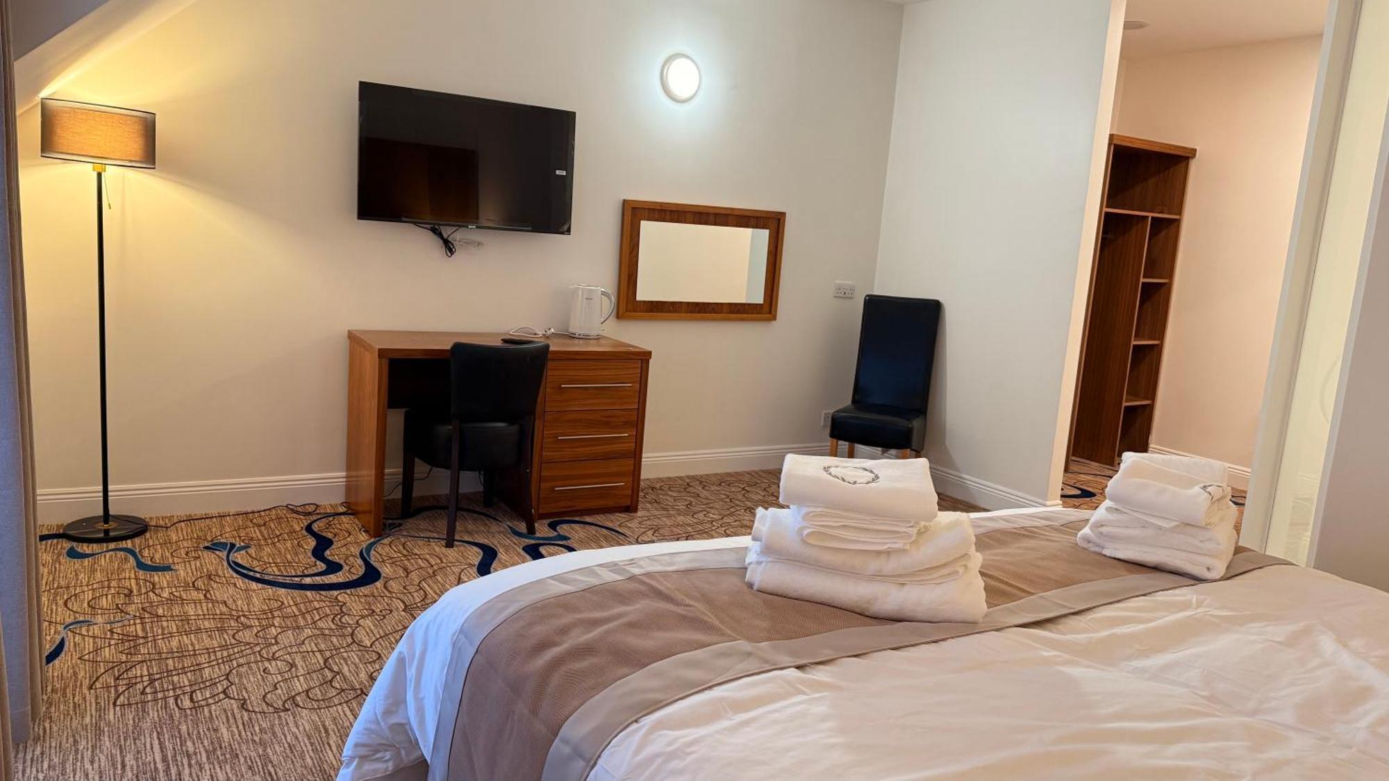 Kelpies Hotel Falkirk Esterno foto