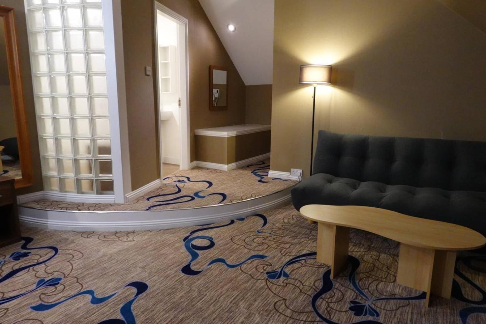 Kelpies Hotel Falkirk Esterno foto