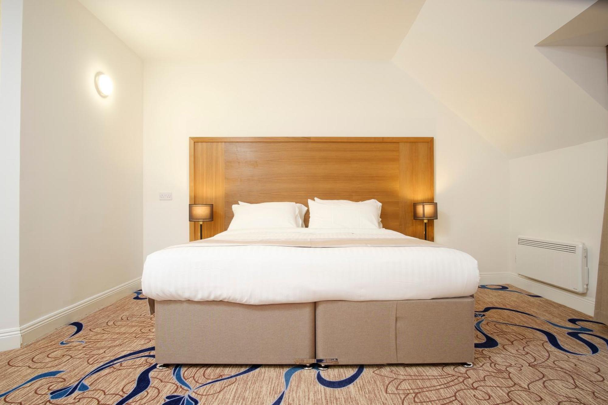 Kelpies Hotel Falkirk Esterno foto