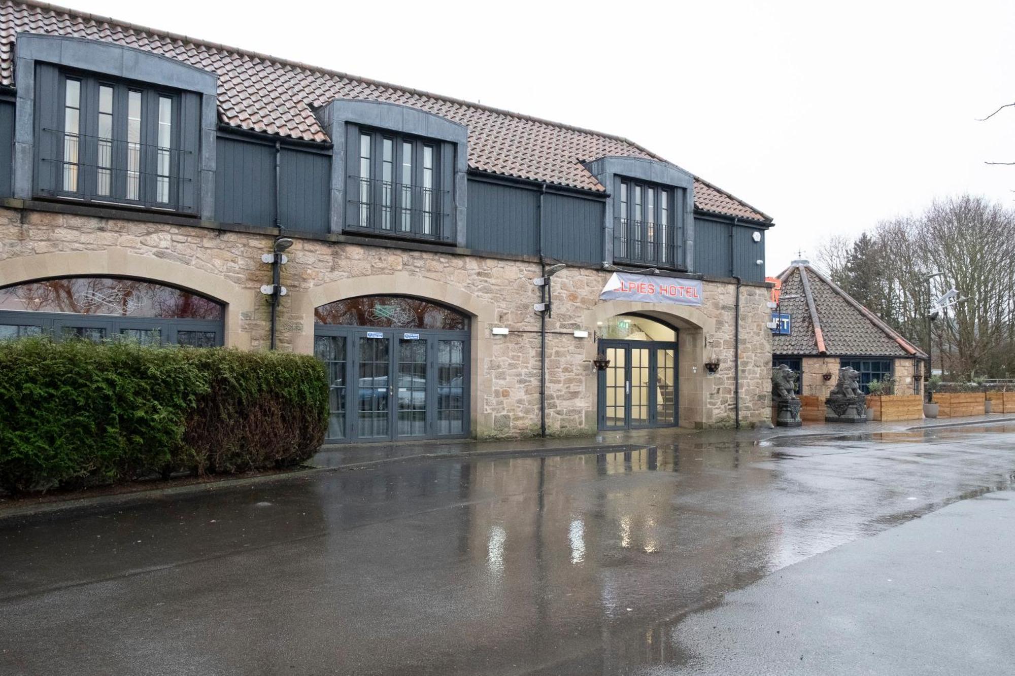 Kelpies Hotel Falkirk Esterno foto